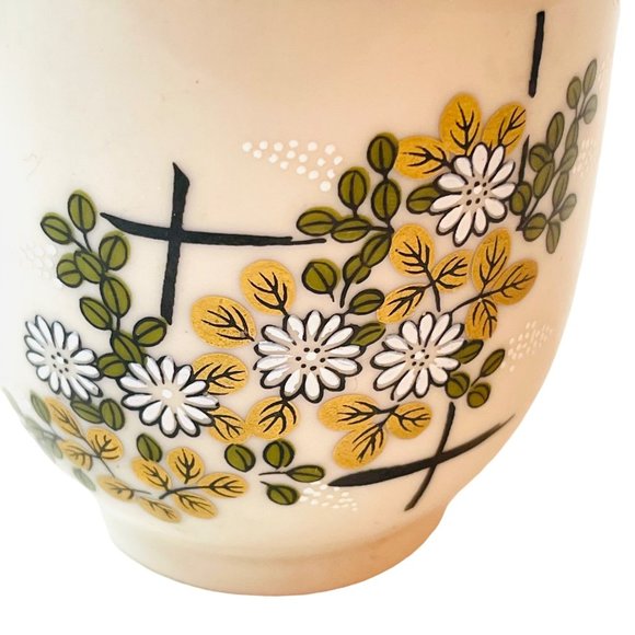 Japanese Teacup White Chrysanthemums on Gold Leaves Porcelain 2.75" x 2.5" - Picture 2 of 6